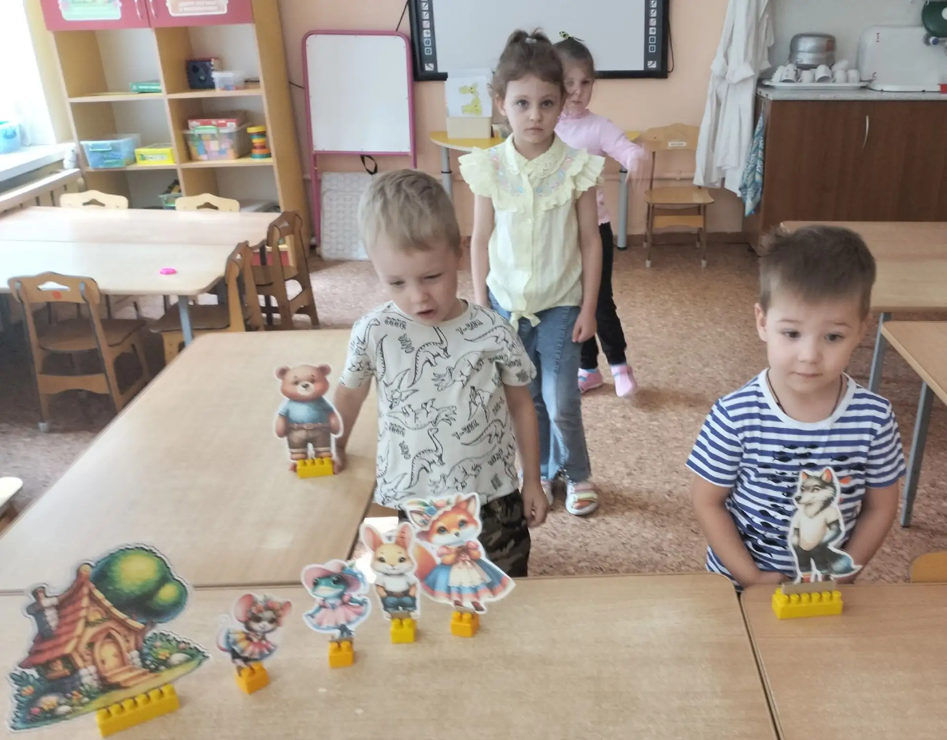 Много сказок есть на свете✨