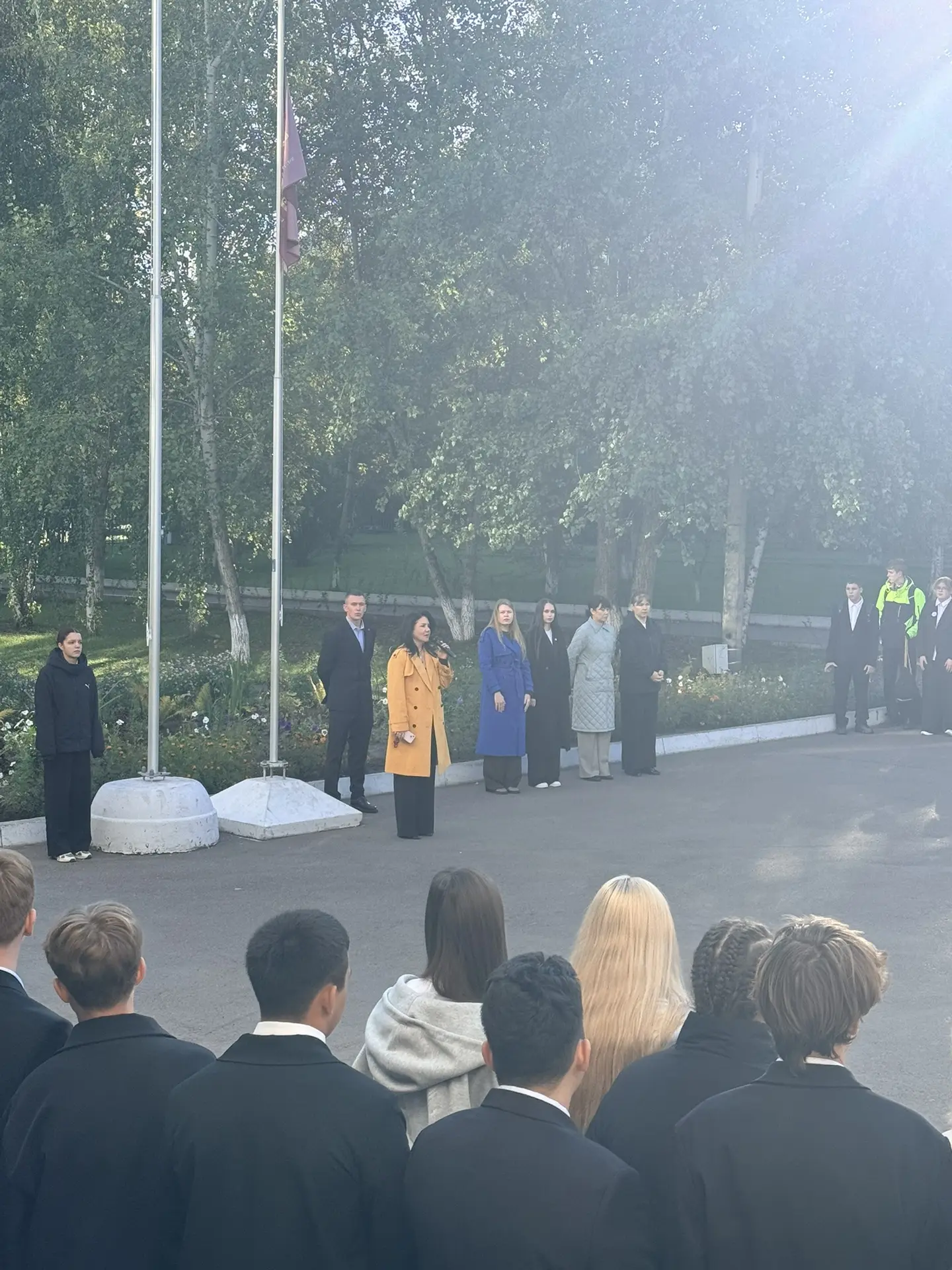 🇷🇺  Первая в этом году линейка поднятия флага.
