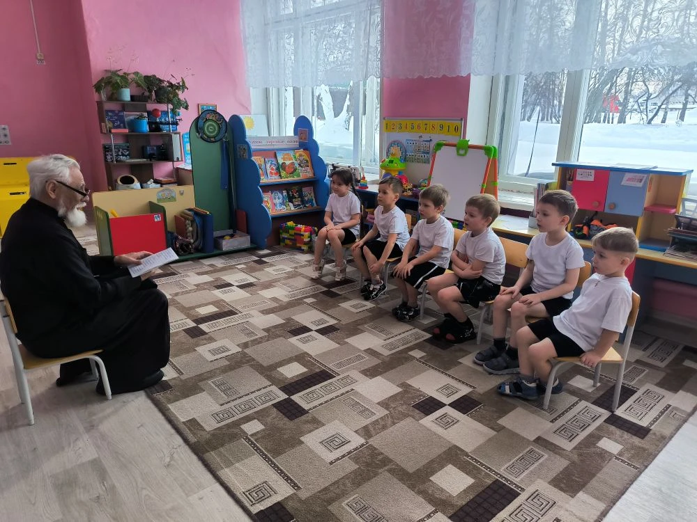 Познавательная встреча наших ребят с Диаконом Ардатовского благочиния Алексеем Фёдоровичем