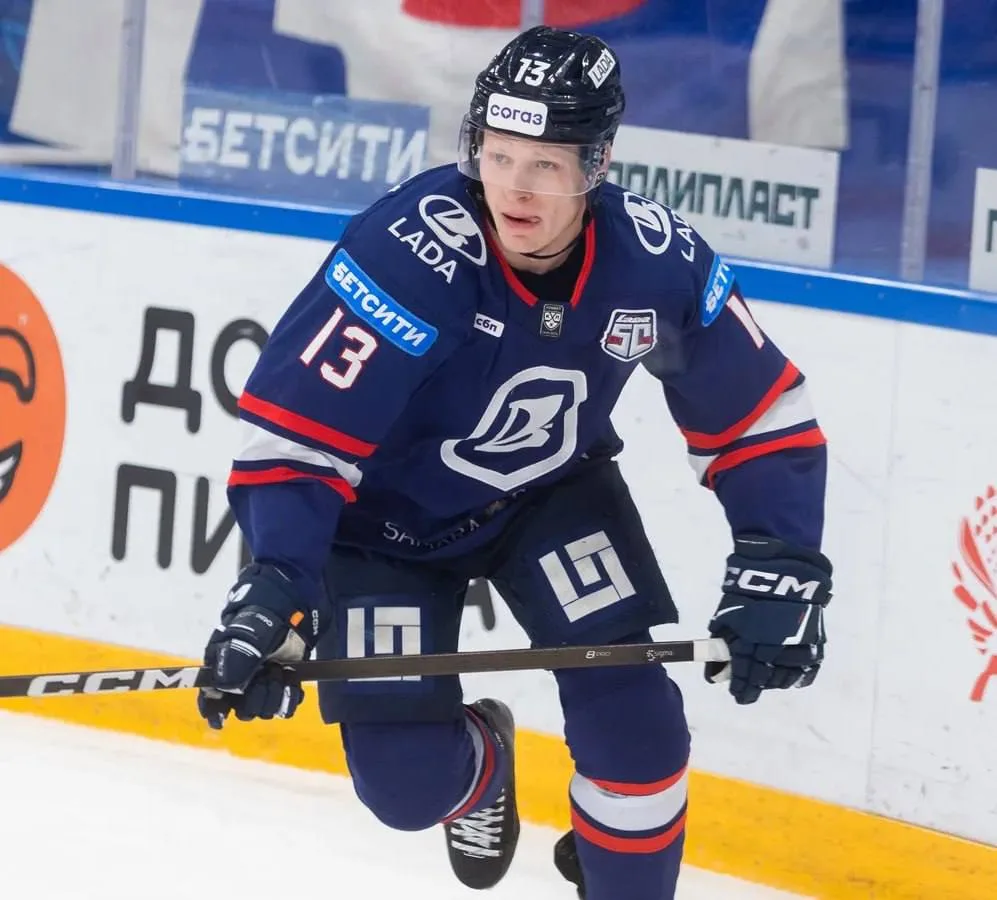 🏒 ➡️ ⭐ Форвард Райли Савчук может продолжить свою карьеру в московском ЦСКА.