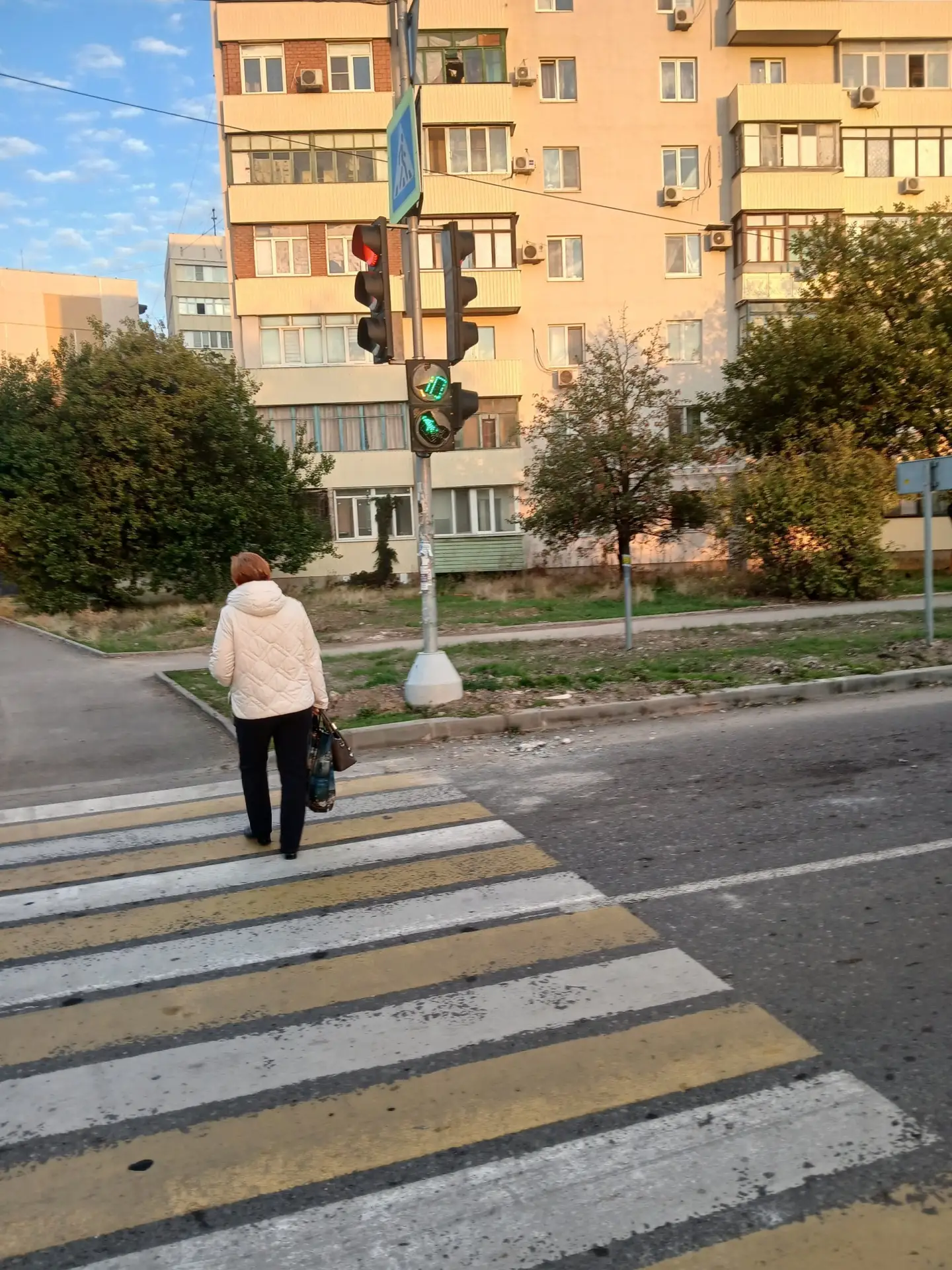 По 9 Авиадивизии разбили 2 светофора