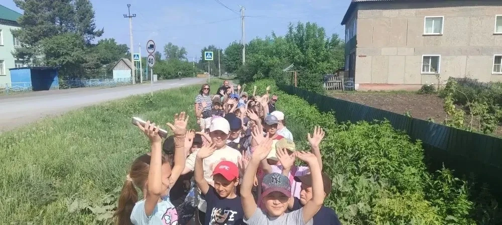 👐И снова на улице жаркая погода, которая нам ничуть не мешает веселиться на свежем воздухе.
💯Наш п