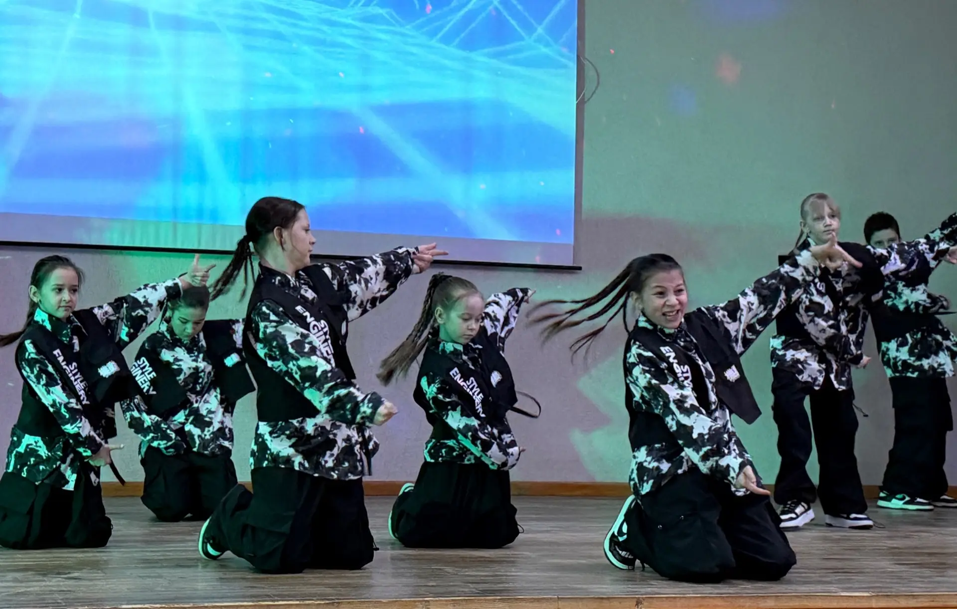 🎶Праздничный концерт в школе имени М.Ю. Лермонтова  🌸В преддверии Международного женского дня в наше