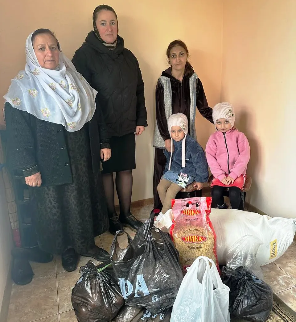В рамках акции, приуроченной ко Дню защиты детей, Комплексный центр социального обслуживания населен