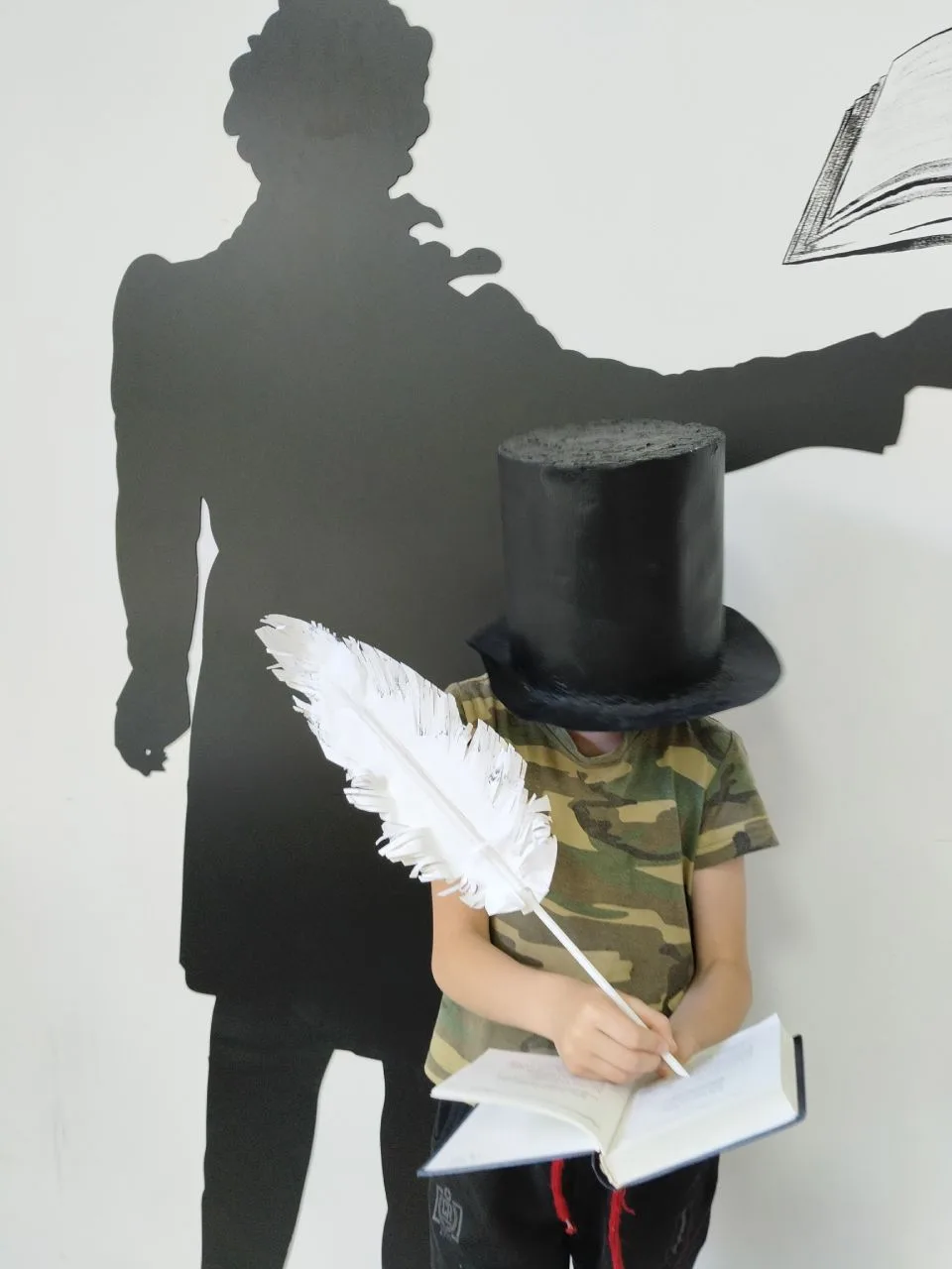 🎩✨👉Путешествие в Лукоморье:  Пушкинский день в МЦБ им. А. Кердана Коркино МБУ "ЦБС"