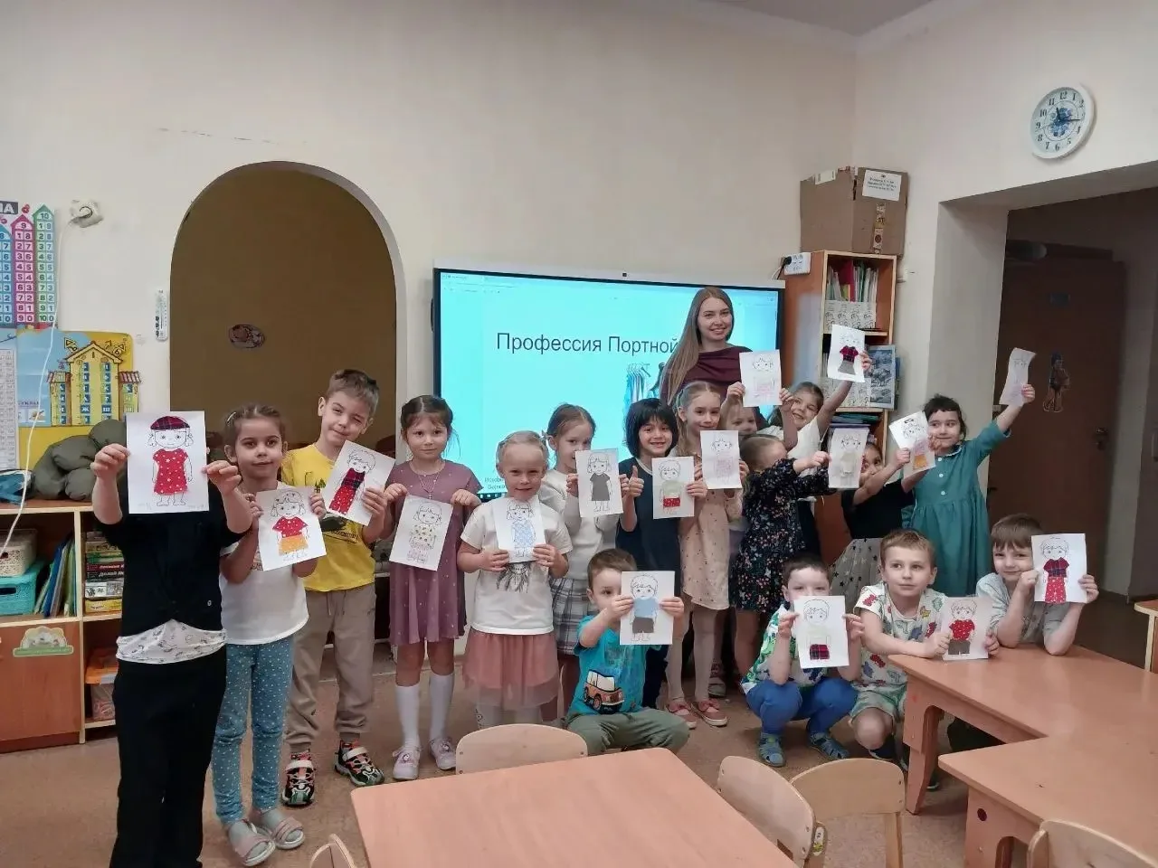22 апреля в старшей группе "Звездочки" прошел мастер-класс по профессии "Портной".