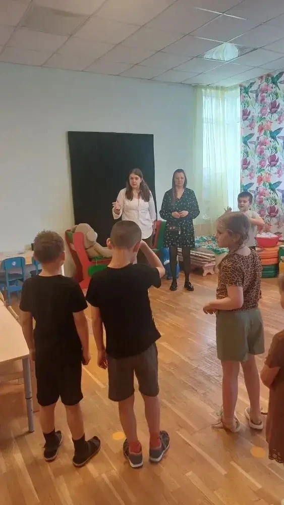 В рамках Недели космонавтики педагог-психолог и логопеды провели для детей с нарушениями речи совмес