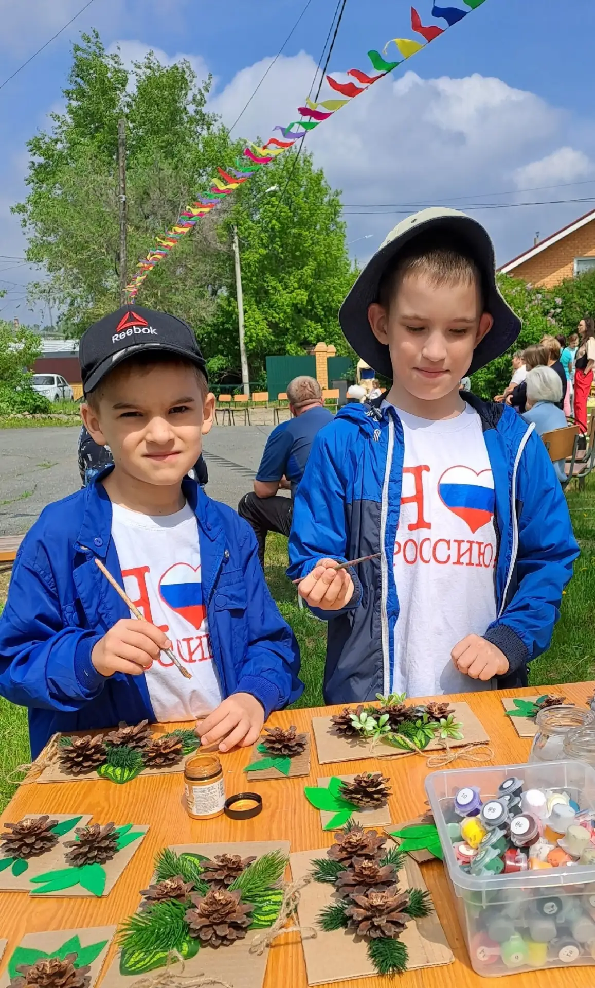 Большой Красноярск празднует День города!

🔅Жители посёлков Минино и Элита впервые официально отмет