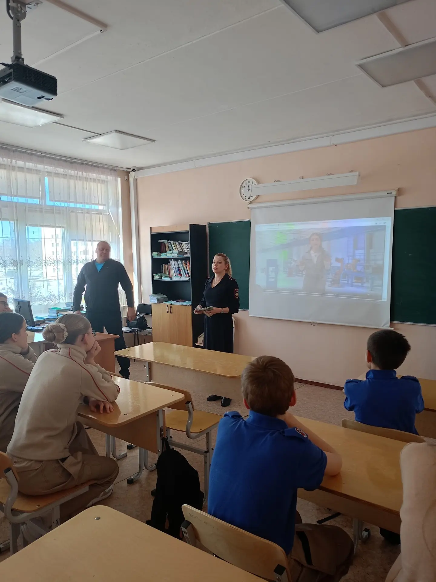 ✅Сегодня для учеников школы лейтенантом полиции Юсуповой Л.К. были проведены профилактические беседы