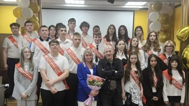 🫶 Продолжаем #челлендж поддержки выпускников

Есть дни, когда хочется получить знак, что всё будет 