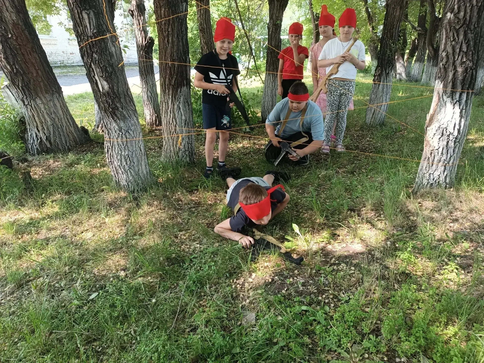 «Юные разведчики»: как в пришкольном лагере прошла игра на местности

Лето в пришкольном лагере — эт