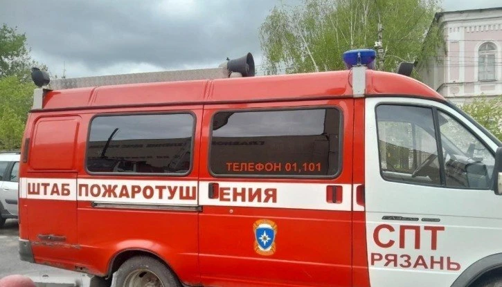 7 сентября в 08:02 в Касимове загорелся автомобиль. По данным МЧС, огнём повреждён мото...