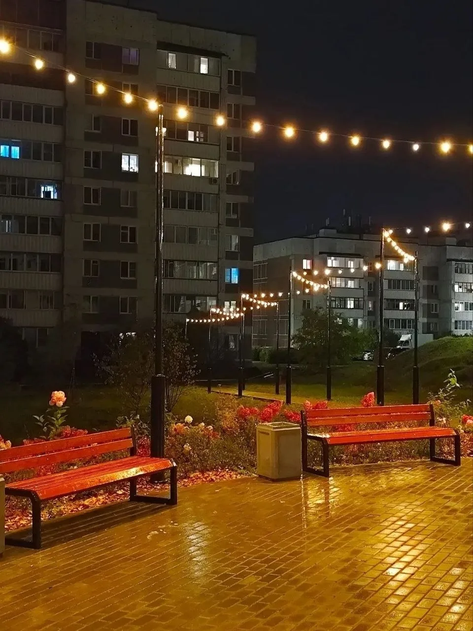 В Кирово‑Чепецке преобразили сквер между улицами Победы и Комиссара Утробина — его офор...