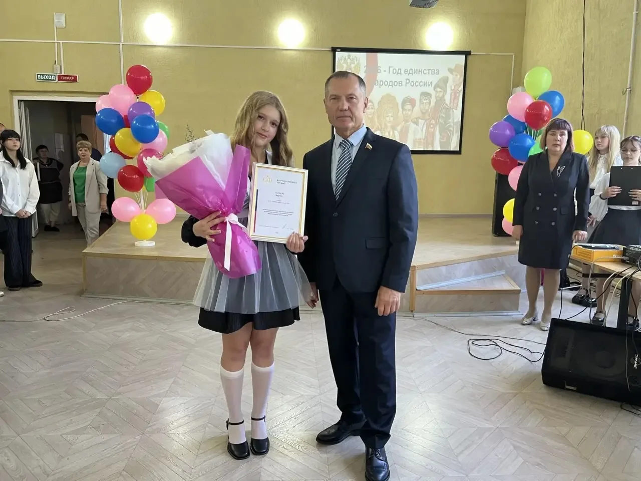 🔔 День знаний встретил в родном Ряжске. Побывал на торжественных линейках в школе №4, ...