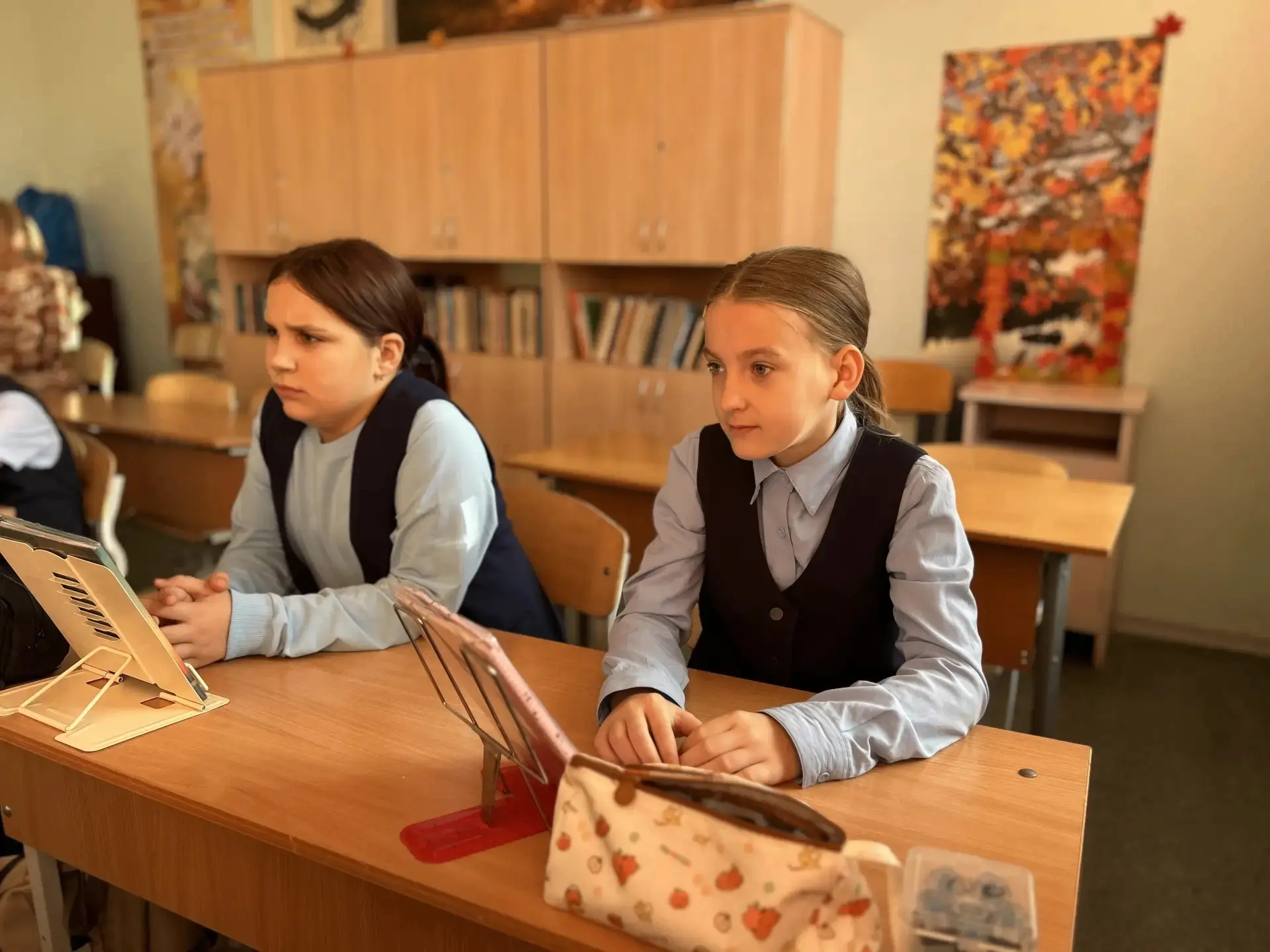 🎉 Вчера в нашей школе, как и по всей стране, прошли уроки РОВ
