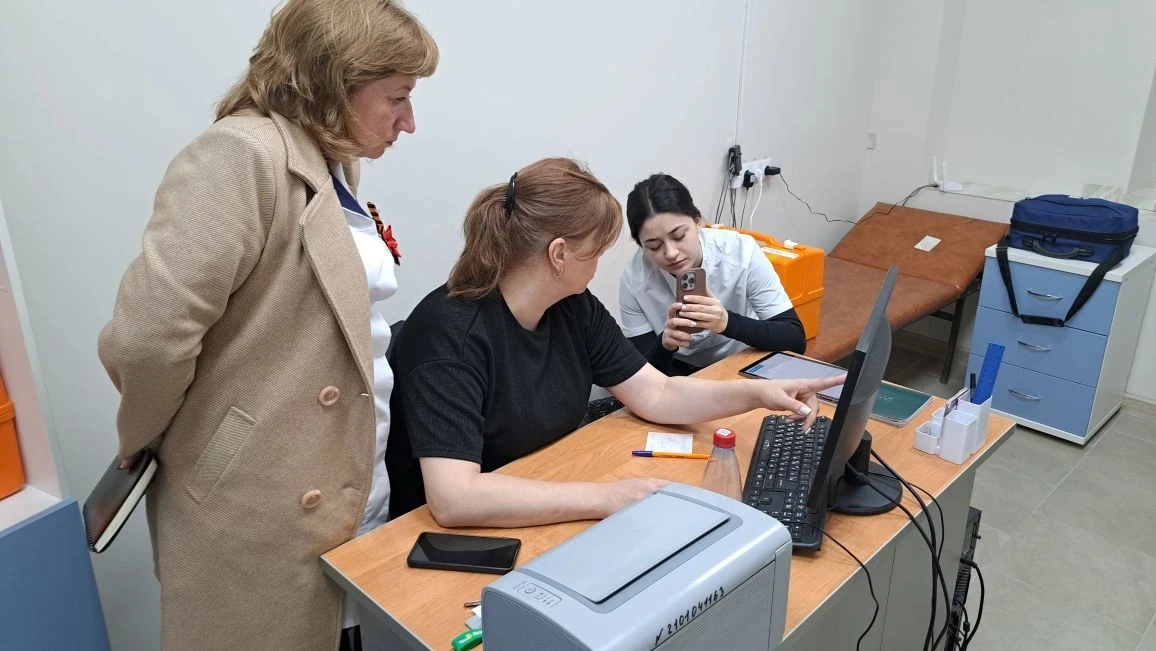 Заместитель главного врача Ставропольской станции скорой медицинской помощи Андрусенко ...