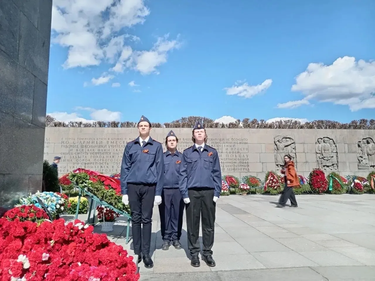 8 и 9 мая 2026 года, в дни празднования 81-й годовщины Великой Победы, на Пискарёвском мемориальном 