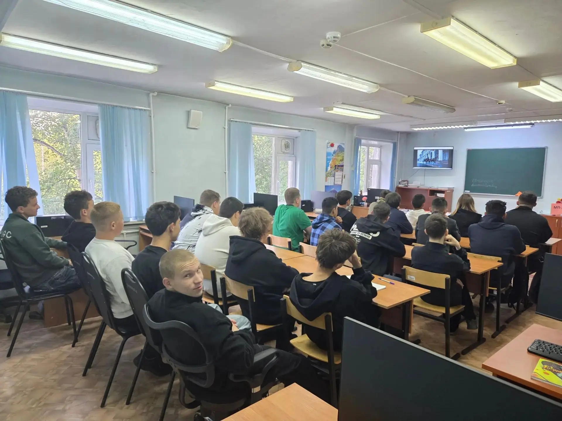 Сегодня в нашем техникуме прошли «Разговоры о важном», посвящённые Николаю Ивановичу Пу...