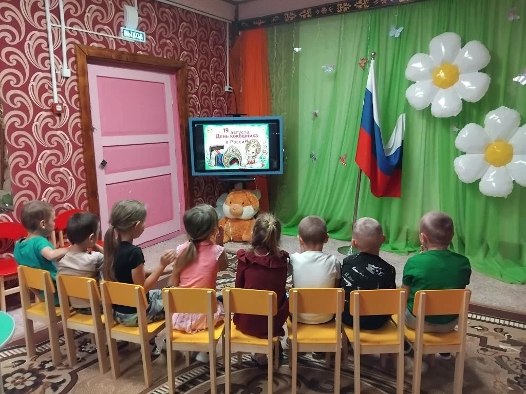 Путешествие в мир русских традиций! 🎉
