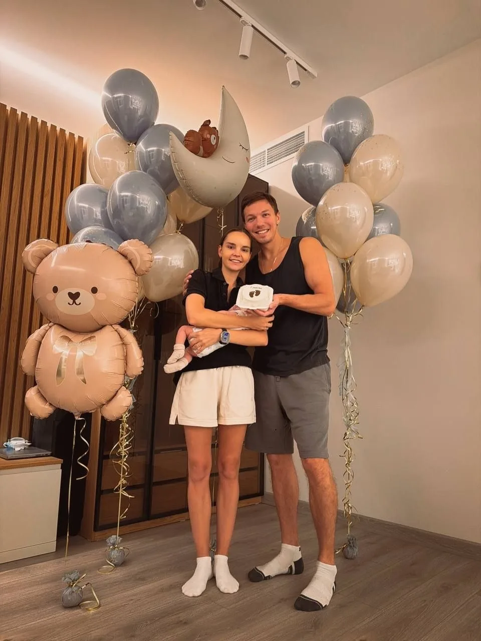 Вчера сыну Дины Авериной и Дмитрия Соловьева исполнился 1 месяц🤩