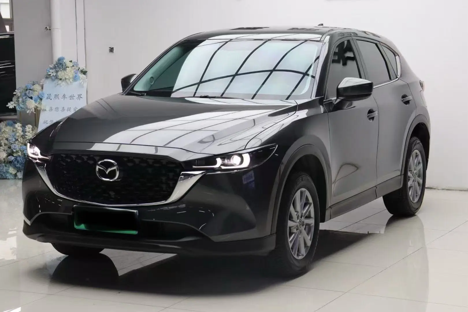 Mazda CX-5 2.0 155 лс
Автомат, передний привод.
Левый руль ☝️

Меняли передний бампер и усилитель ба