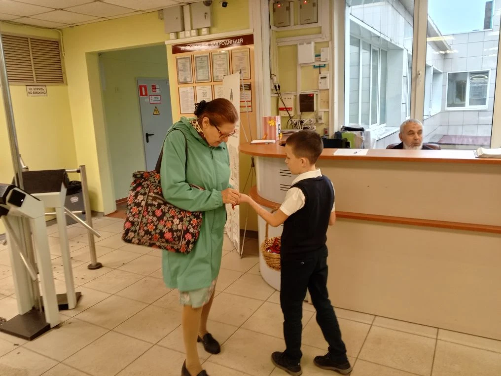 В Гимназии 2 по инициативе советников директора по воспитанию Козлова А.В и Николенко Д.А сегодня пр