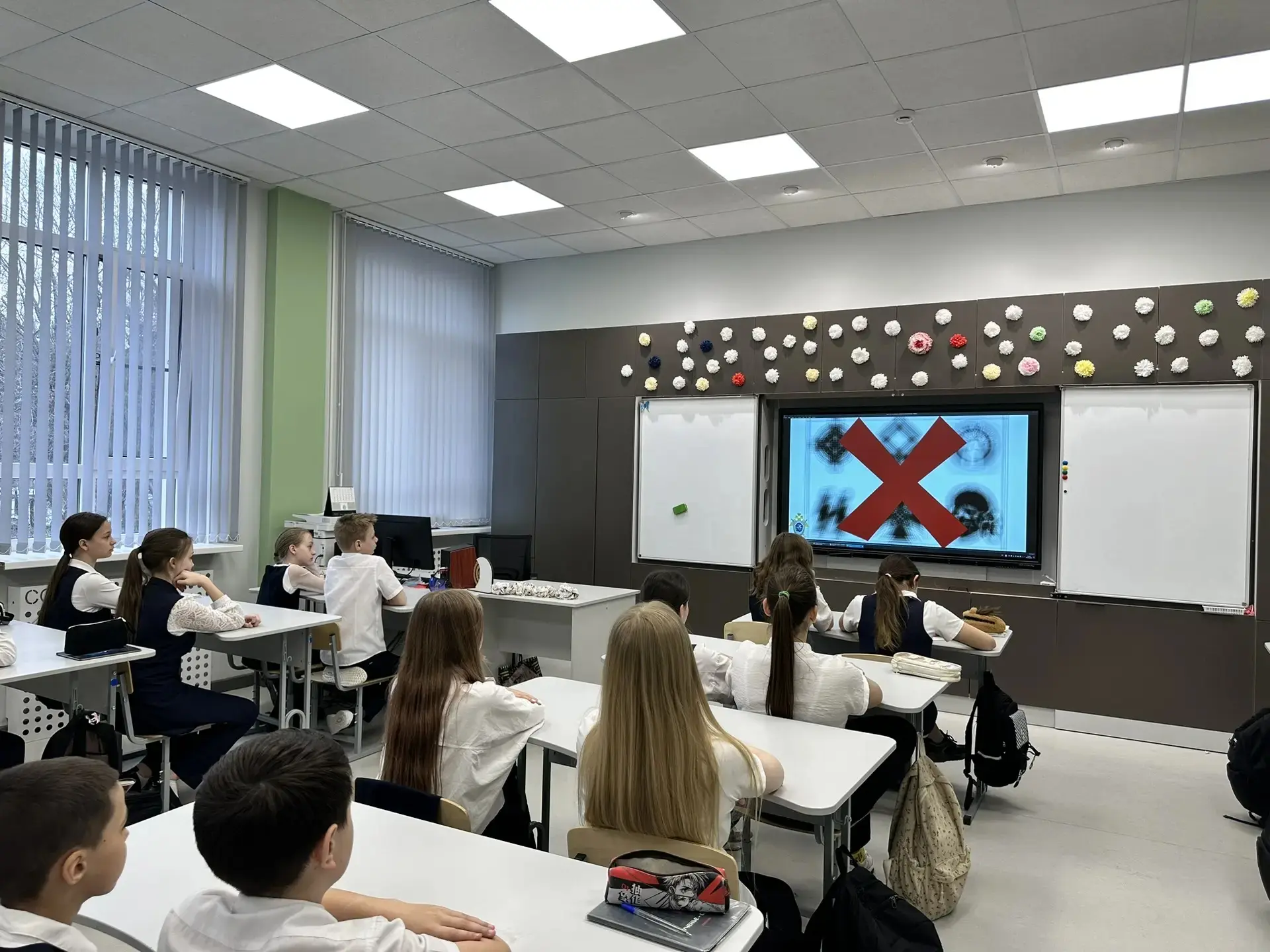 В последний учебный день недели в соответствии с планом мероприятий месячника правовых знаний в наше
