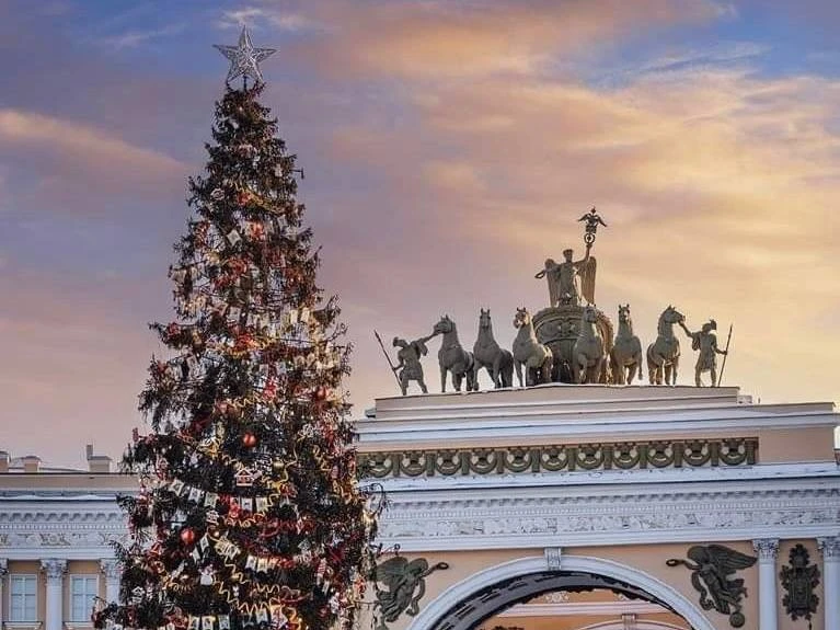 🎄 Петербург стал главным новогодним направлением у россиян