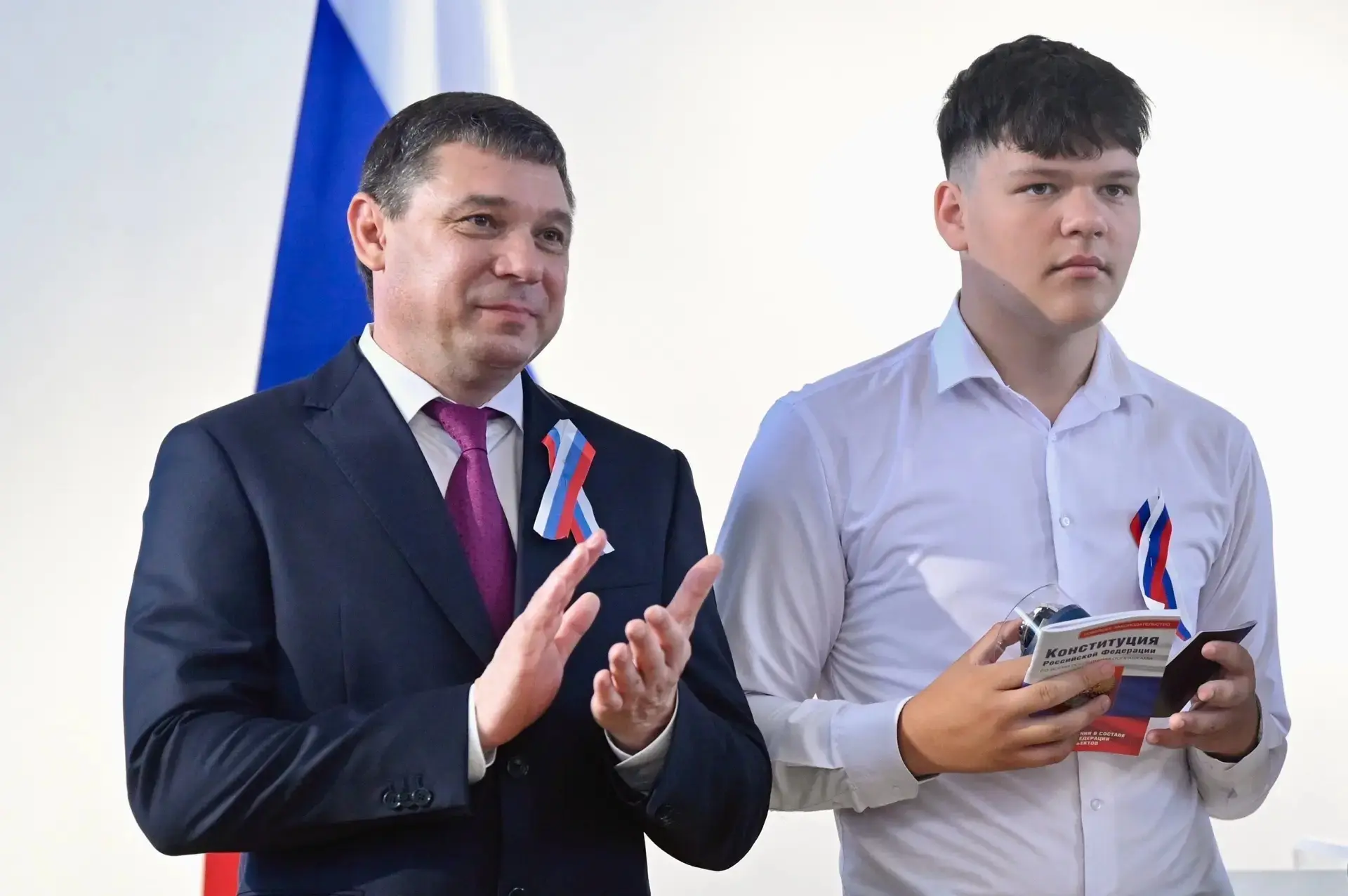 В День России вручили паспорта школьникам Тамбовской области - победителям и призёрам всероссийских 