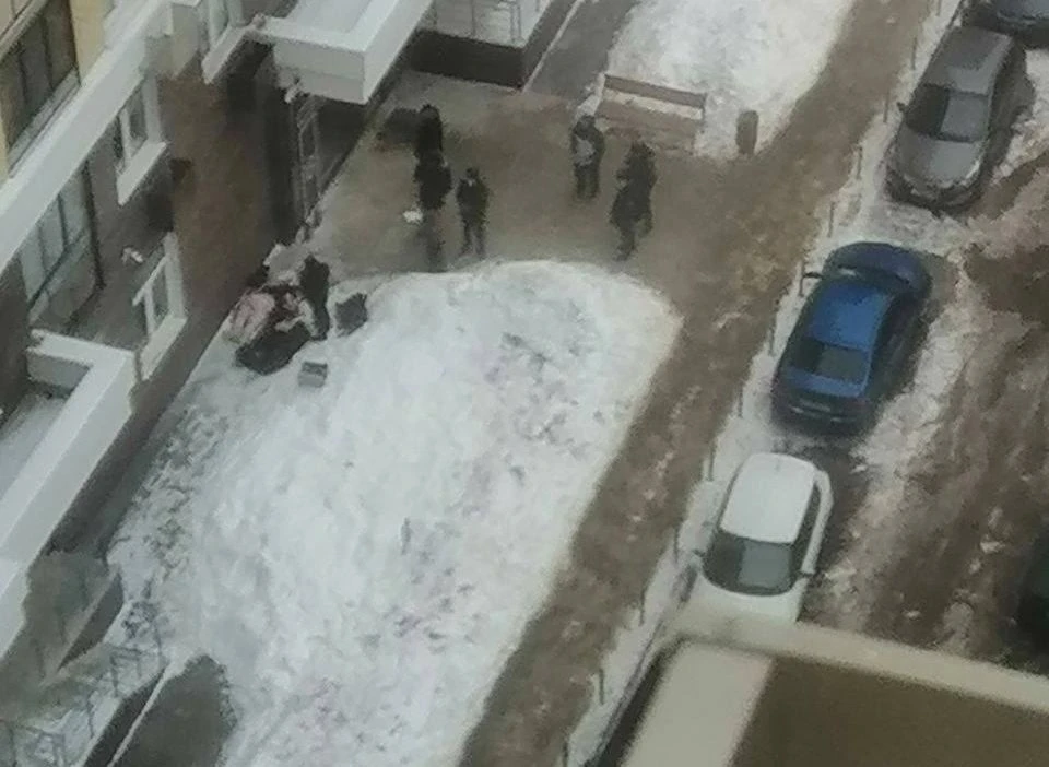 В Томске влюбленная парочка решила отметить новоселье в своем стиле, только вот качеств...