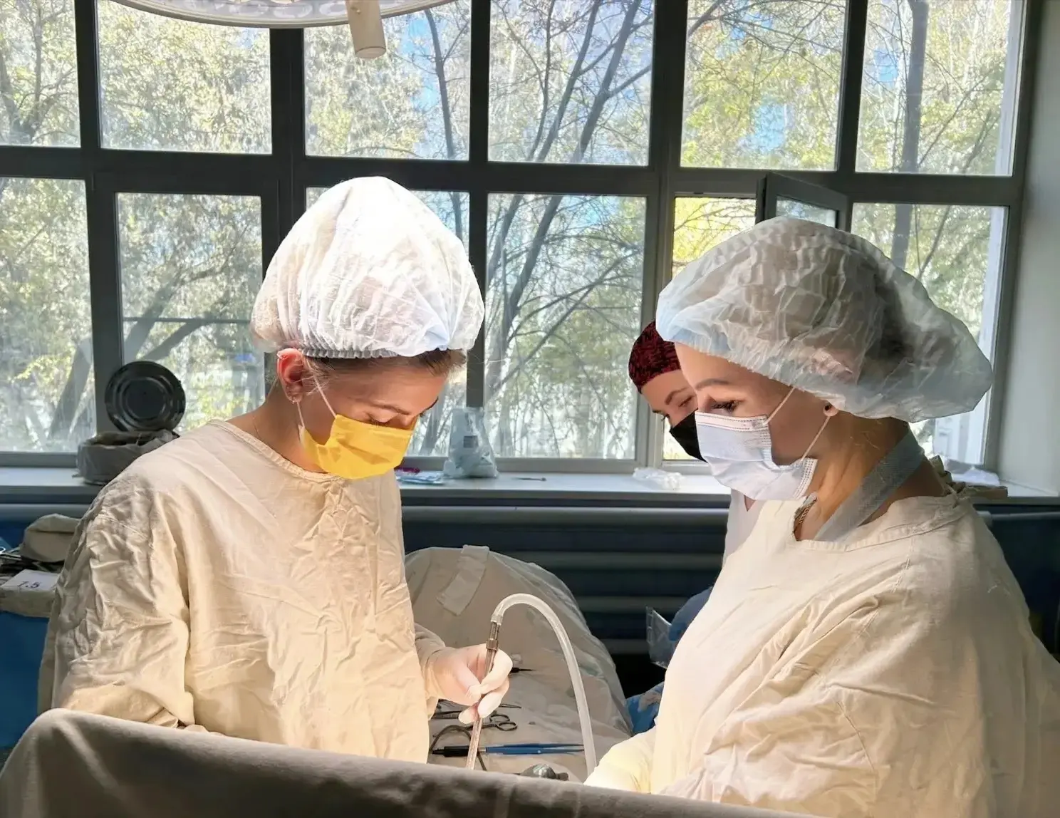 💉 Ботокс: от красоты к хирургии

Врачи ЦГБ № 7 Екатеринбурга применили ботулотоксин для лечения 74‑