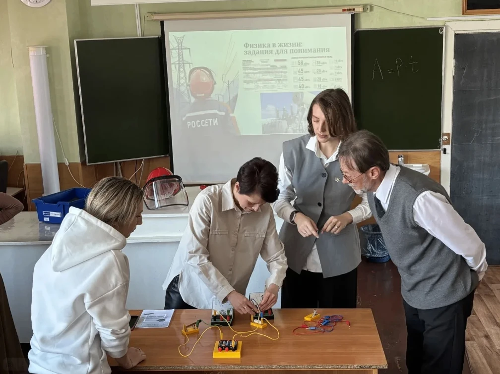 🧑‍🏫Педагоги Барнаула помогают школьникам в выборе профессии  В лицее «Сигма» прошла стажерская практ