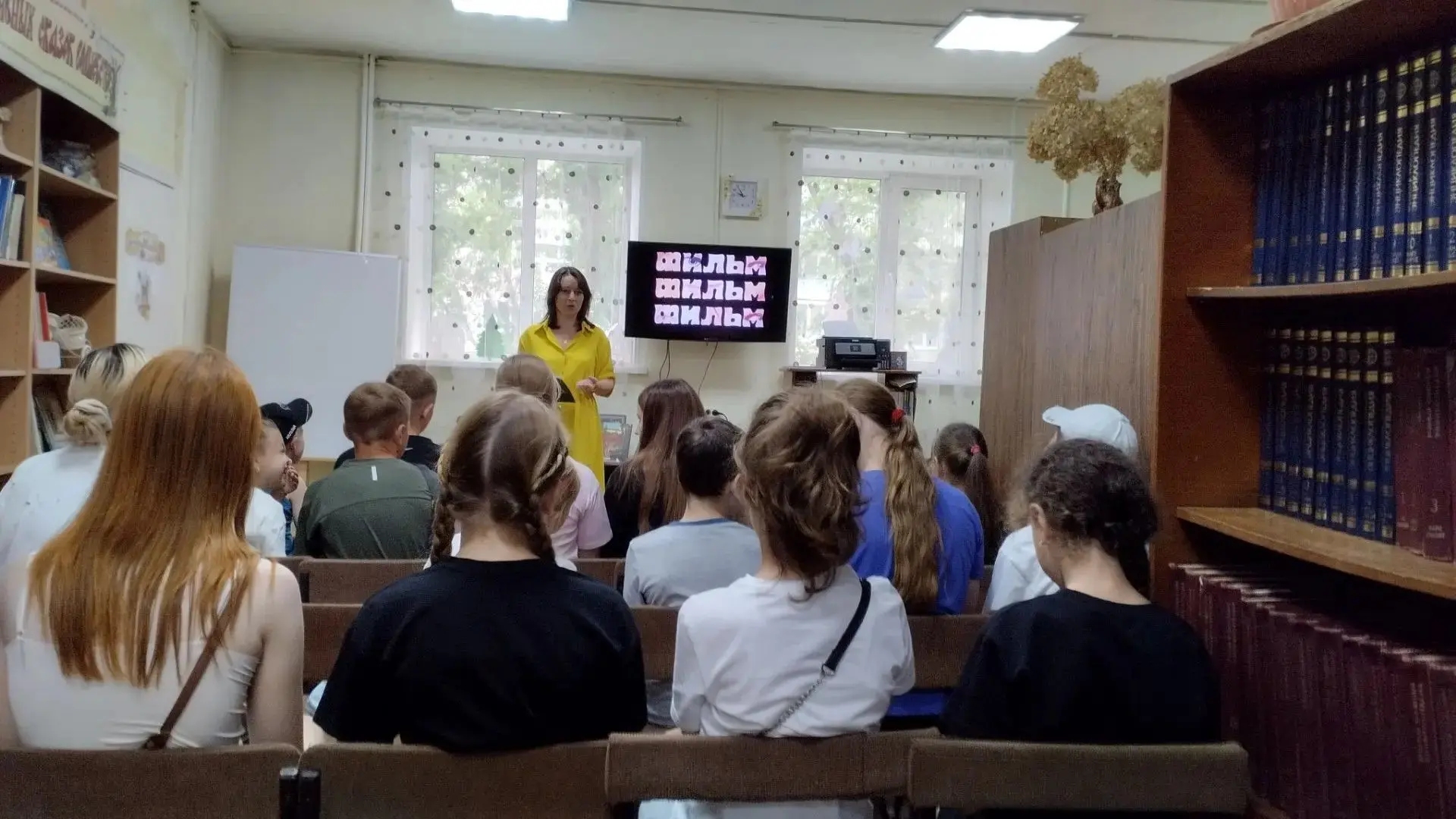 🎞️В рамках акции "Ночь кино 2026" в Центральной окружной библиотеке села Михайловка дл...