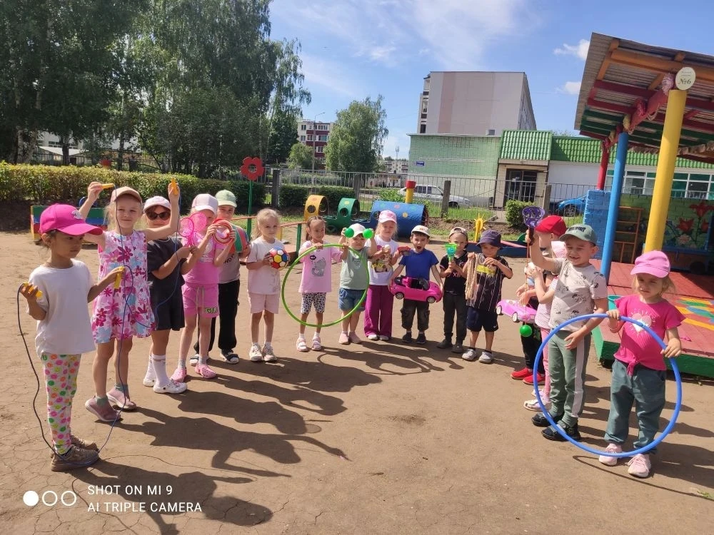 🔥 «Летние Веселые старты: Жара, драйв и звонкий смех!» 🌞
❗❗Внимание! На спортивной площадке — наст