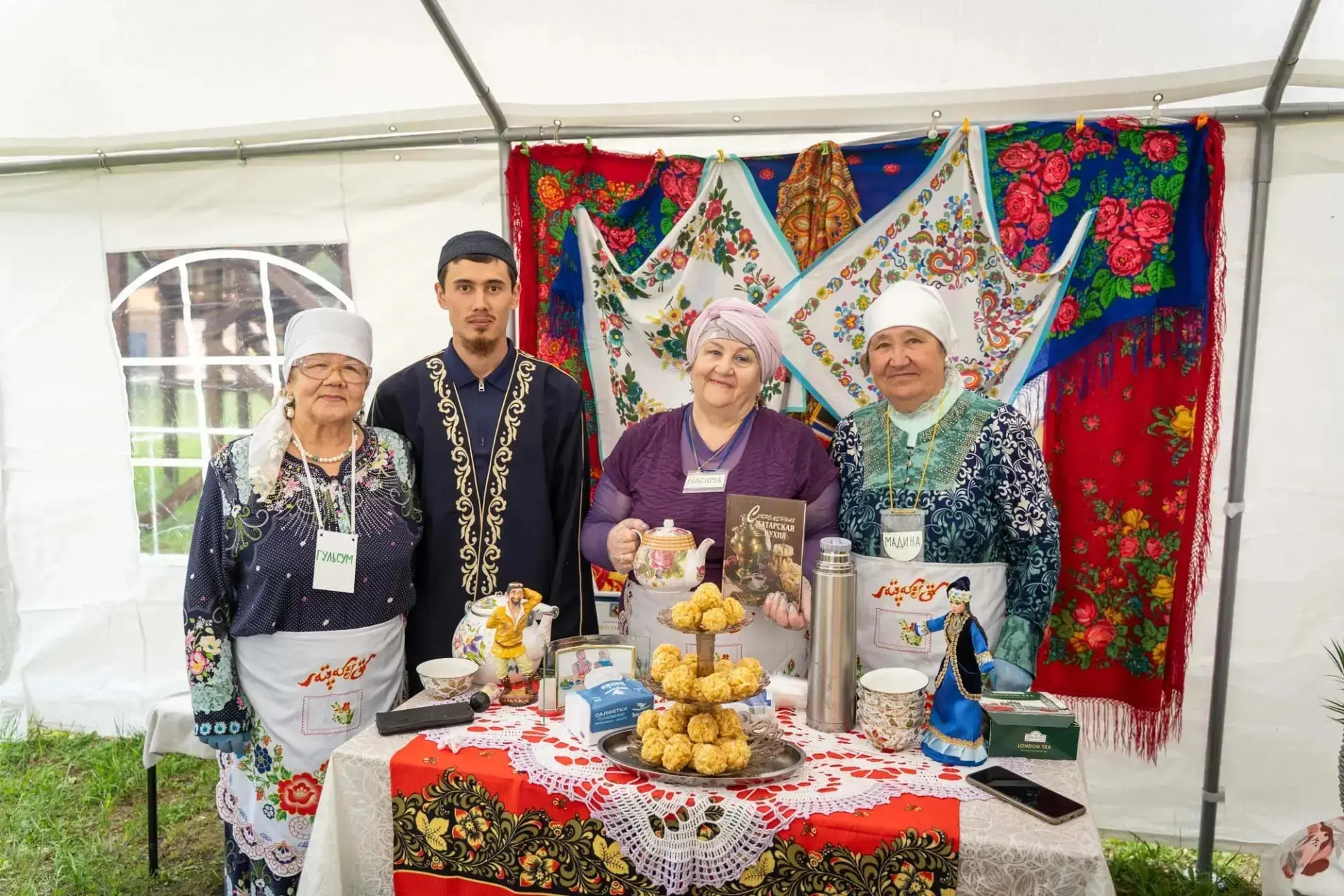 «Самоварычфест»: праздник единства и вкуса! 🍽️ 🇷🇺 

В День России в парке имени А.С. Пушкина сост