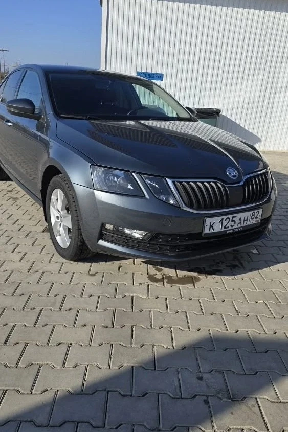 В продаже SKODA OCTAVIA 2018 года выпуска. Двух литровый дизель. Коробка механика. Лифт...