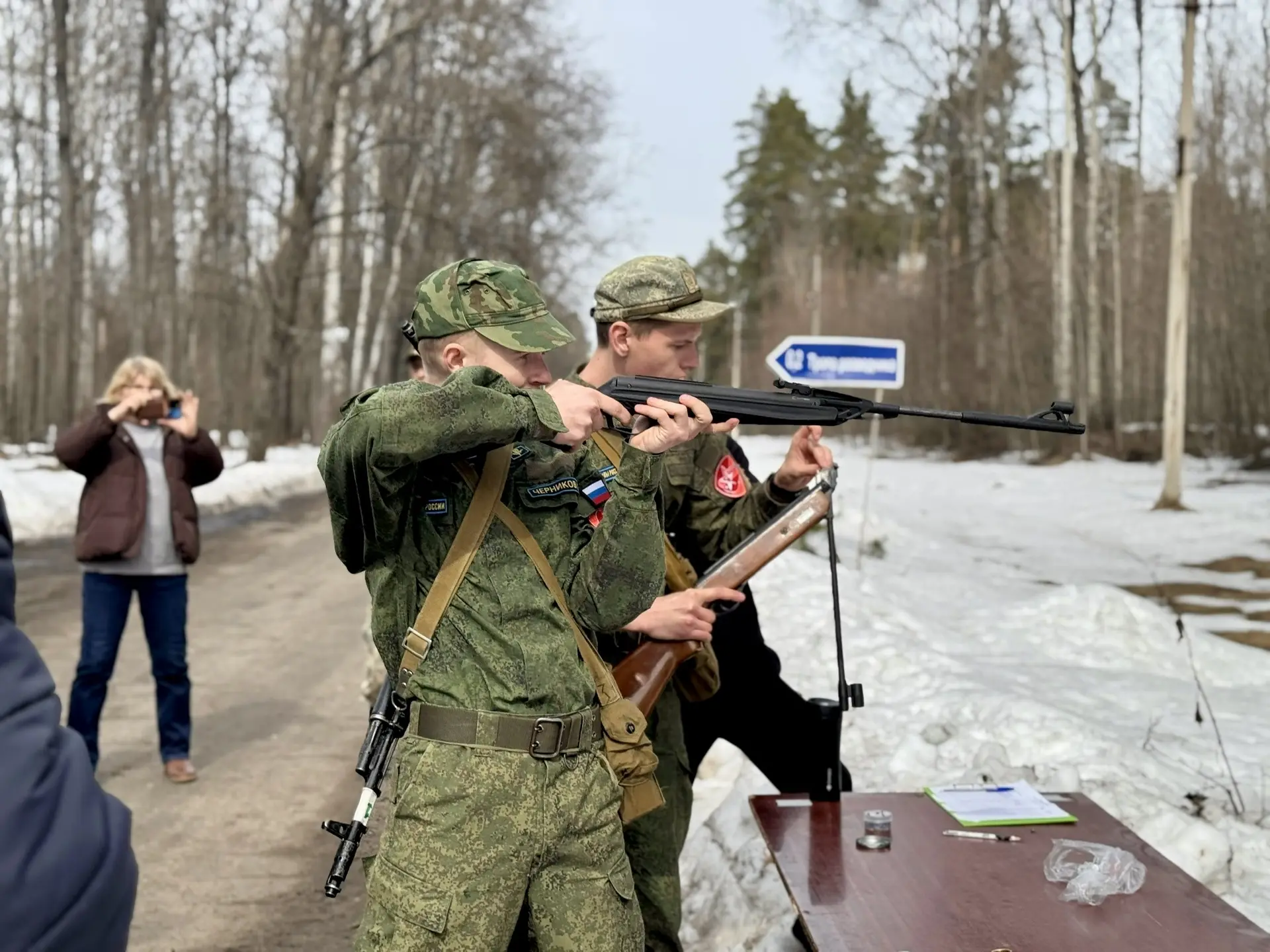 🎗️28 марта воспитанники юнармейского отряда «Юный десантник» имени Героя России Андрея Владимировича