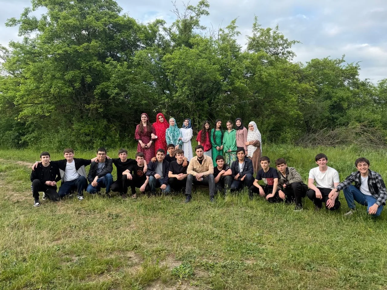 ☀️ Лето — это маленькая жизнь, и проводить её нужно активно!

Учащиеся 8 «Б» класса решили не тратит