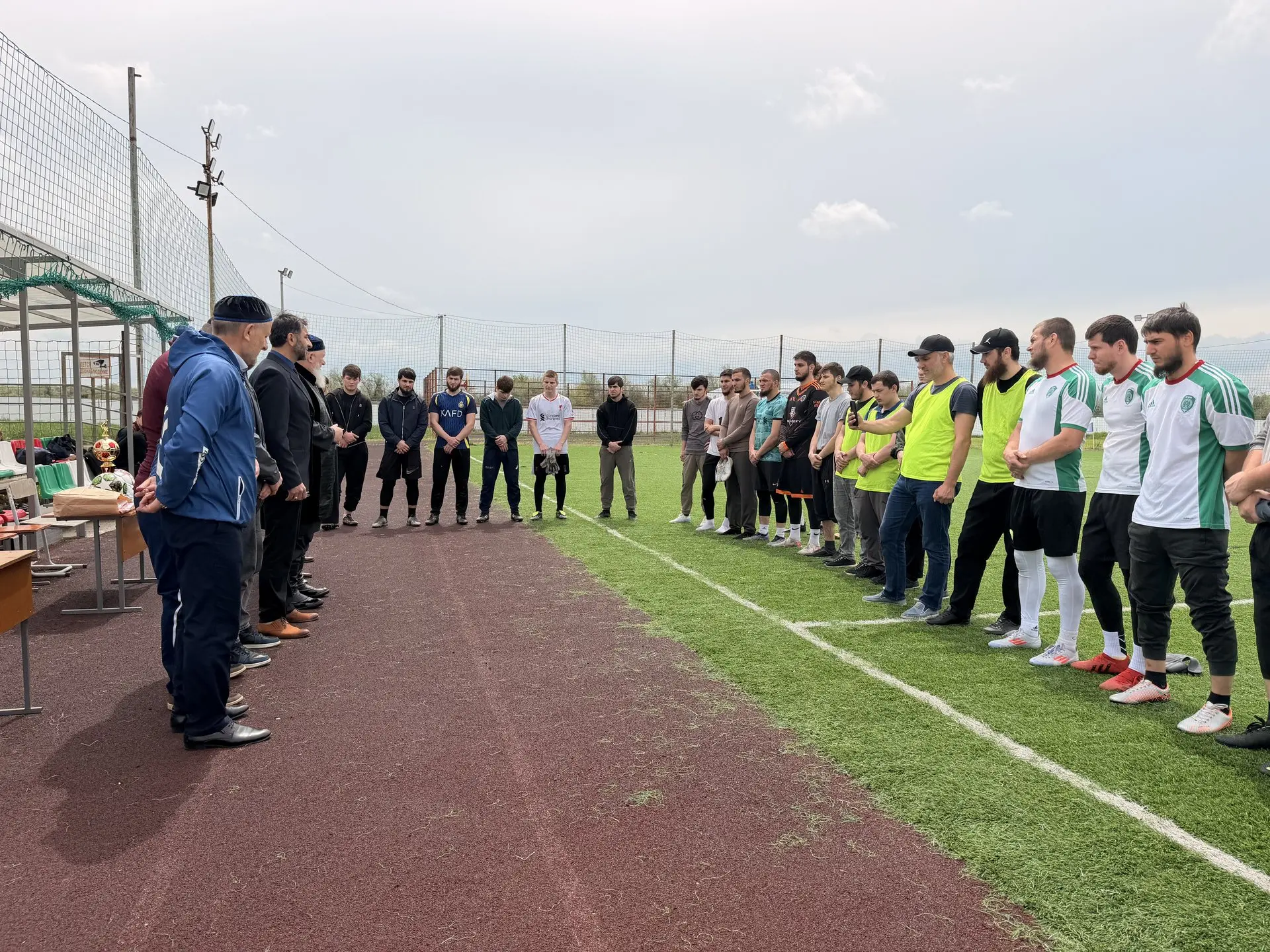 ⚽Футбол + День России = отличный праздник в Наурской!

100 участников, 4 команды, 1 победитель 🏆

В