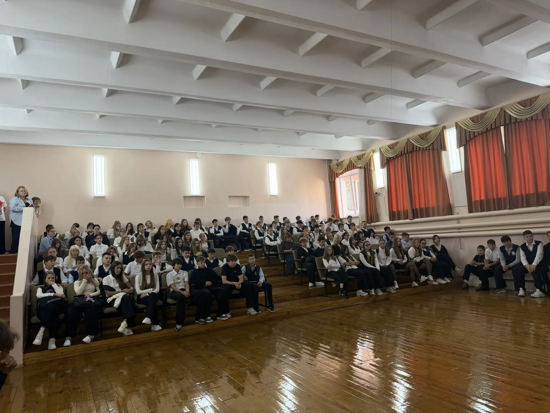 В рамках профилактических мероприятий с обучающихся школы   прошли  беседы, на которых ...