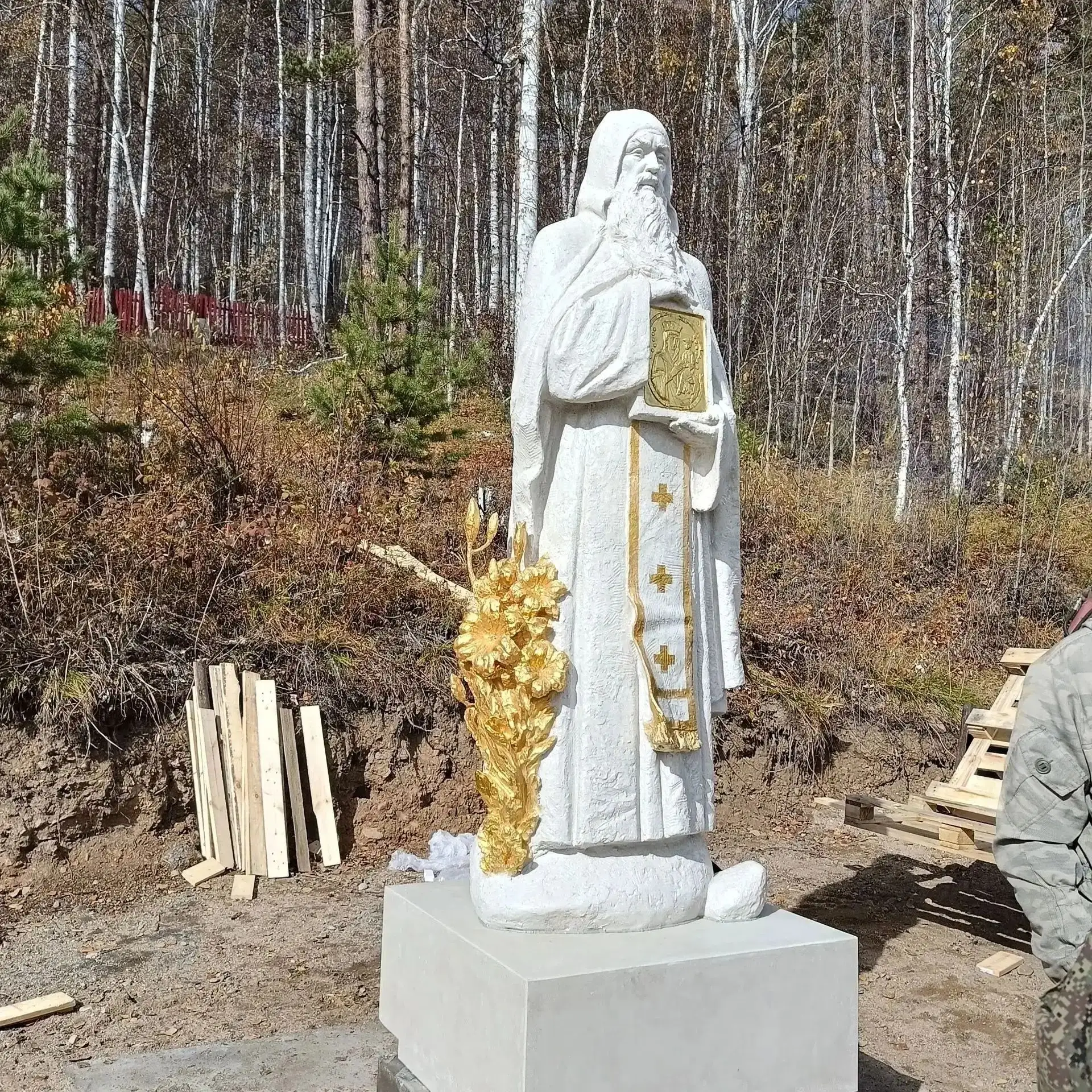 Памятник преподобному Варлааму Чикойскому открыли в Красночикойском округе