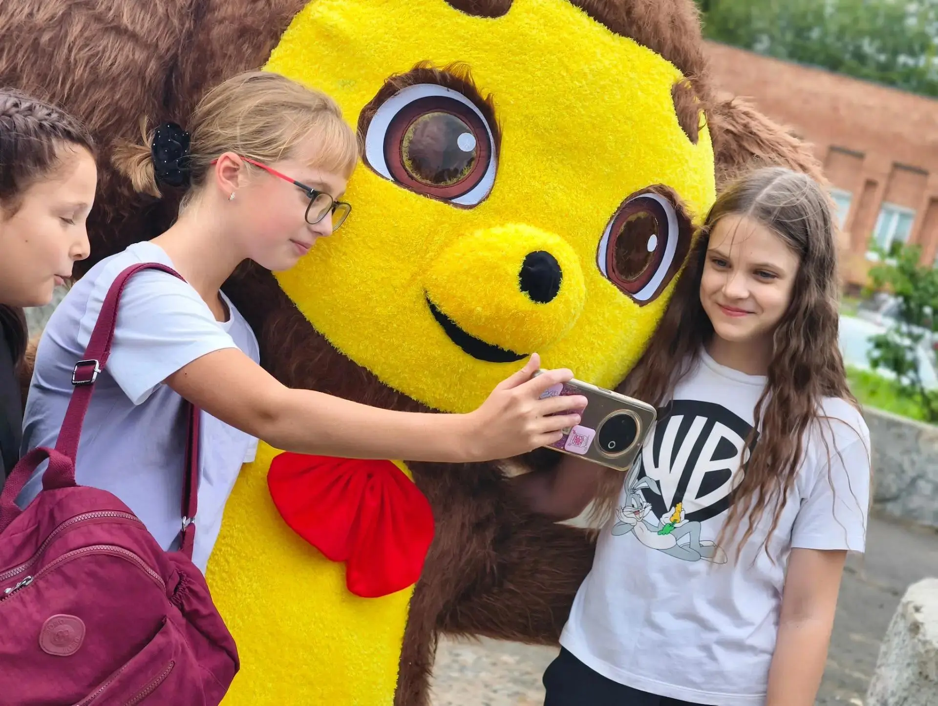 А вот вам еще несколько фото с Чебурашкой ❤️