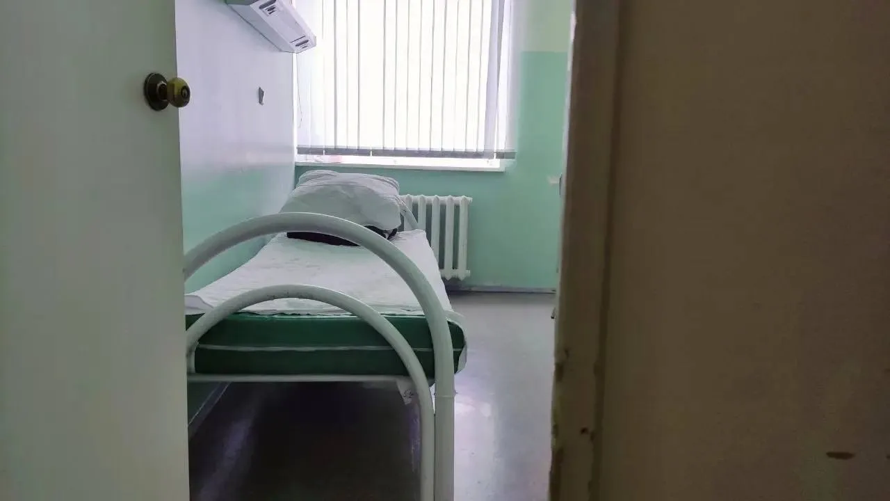 ❗️У контактировавших с умершей сотрудницей противочумного института нашли ковид и ринов...