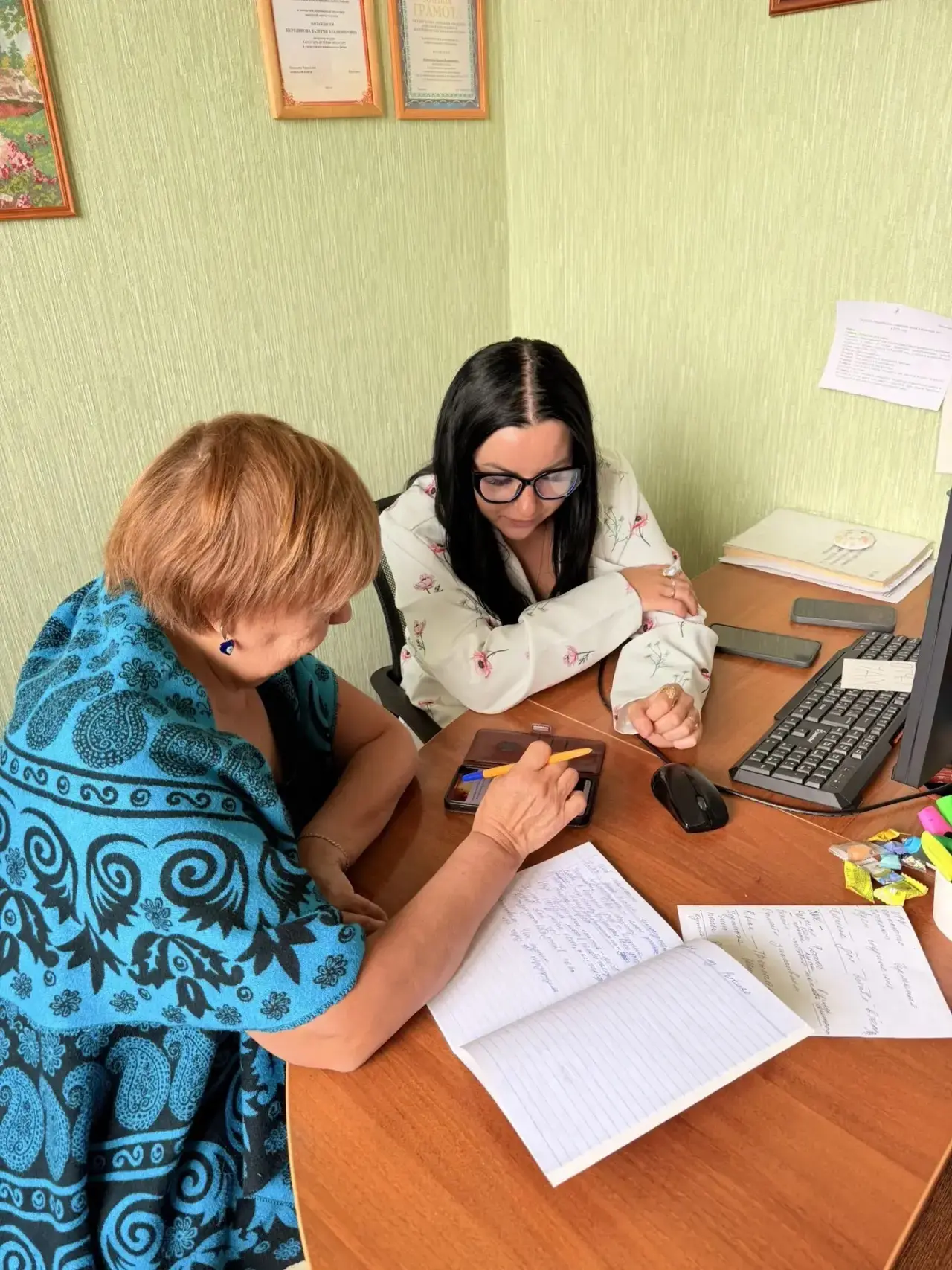 ✅В нашем уютном Центре работает кабинет телефонной грамотности