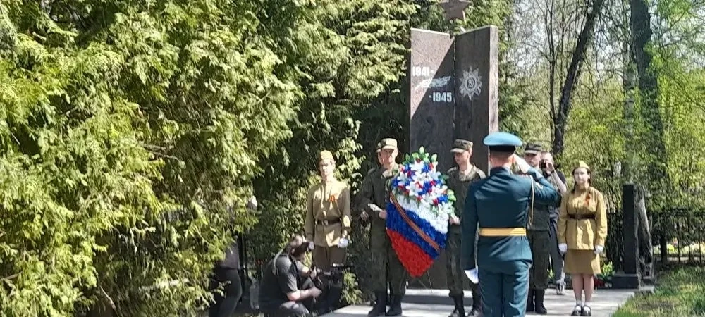 7 мая  ВПК "Молодая Гвардия" принял участие в церемонии открытия табличек с новыми именами павших по