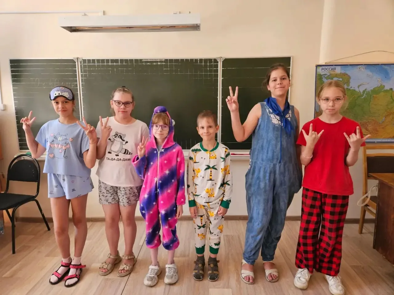 🎉 Завершился наш школьный лагерь — и какой же яркий получился финал! 😍

Сегодня был особенный день