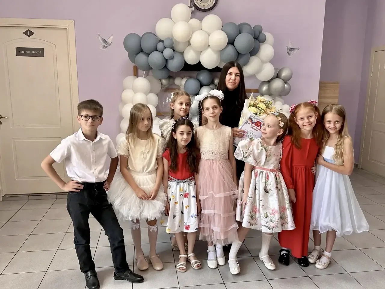 🎶🎤🎵Концерт🎵🎤🎶

В понедельник, 25.05.26, в прогимназии «Диалог культур» прошёл концерт, посвяще