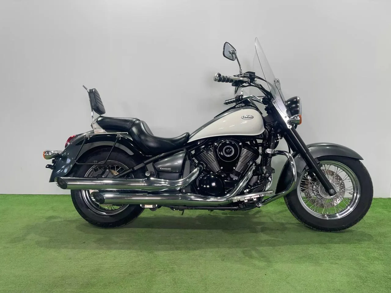 KAWASAKI VULCAN900 CLASSIC в наличии во Владивостоке  Характеристики:  - 2012 год - объем 900 см3 - 