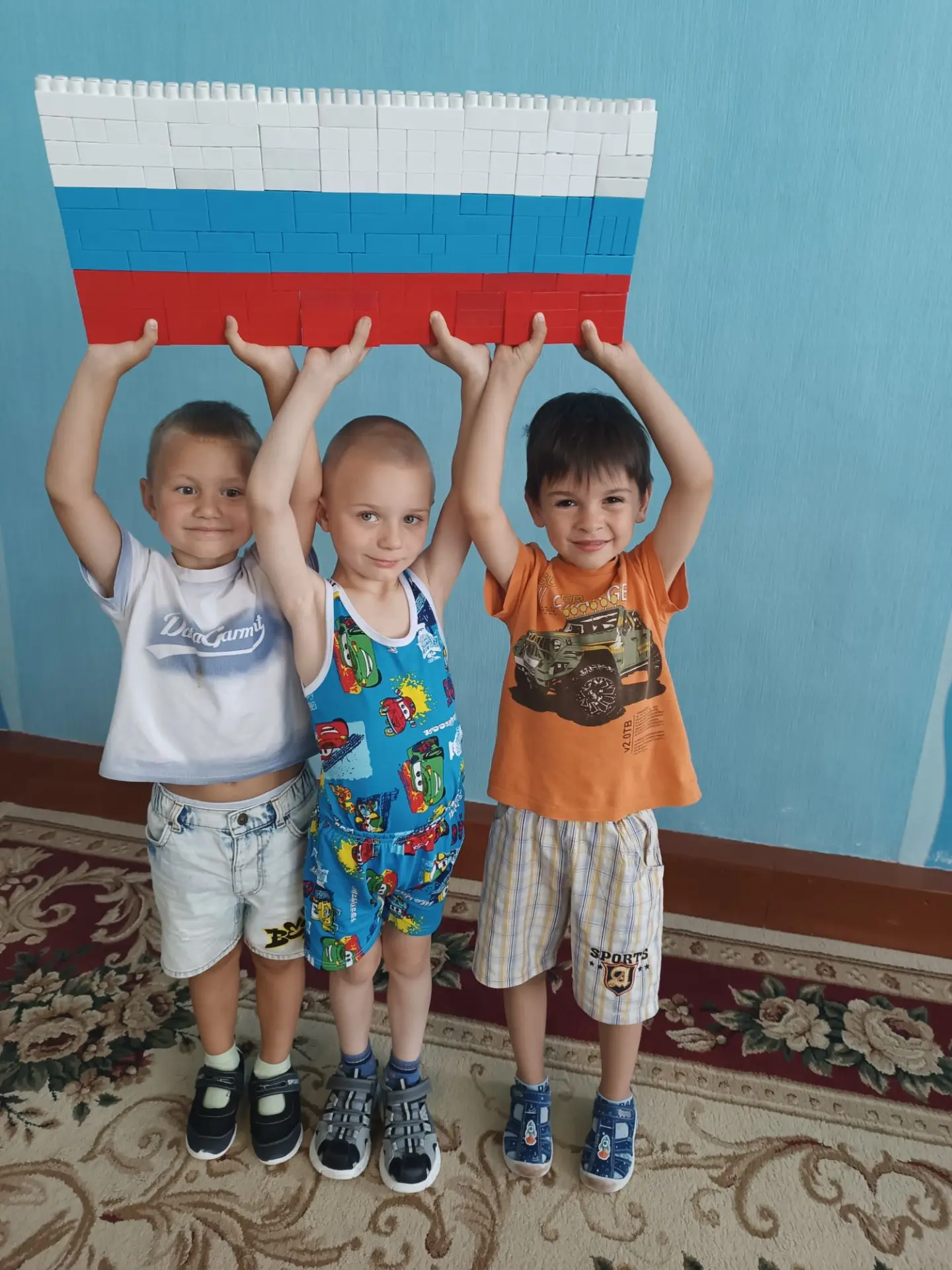 В ГБДОУ "ДЕТСКИЙ САД №74 Г.О. ДОНЕЦК" ДНР проходит неделя "Под флагом России", посвящен...