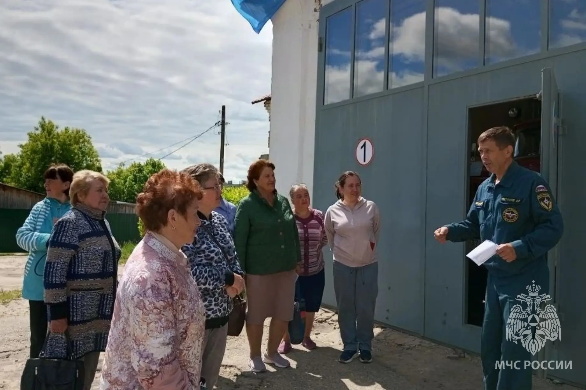 Пестяки: «Пожарная безопасность в быту» для старшего поколения в 20 ПСЧ 

✅️В поселке Пестяки на баз